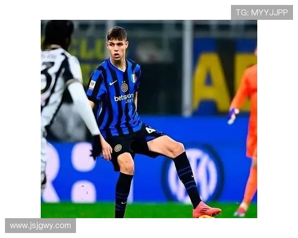 尤文 1250 万欧闪电截胡科斯塔！冬窗转会击退五强锁定未来防线核心(1)